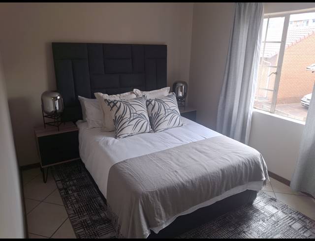 2 BEDROOM APARTMENT FOR SALE IN SAGEWOOD